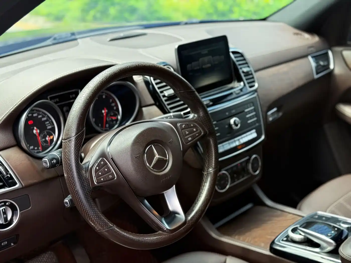 Mercedes-Benz GLE 2017 GLE 400 4MATIC фото 11