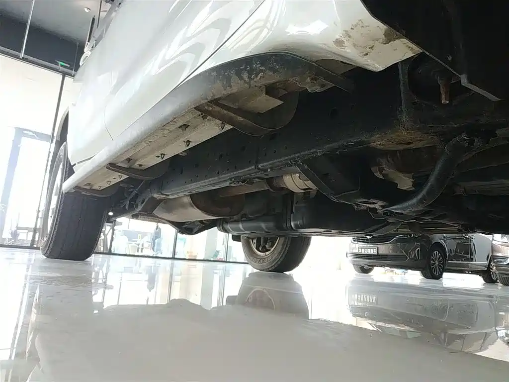 Toyota Prado 2016 2.7L Auto Standard Edition фото 19
