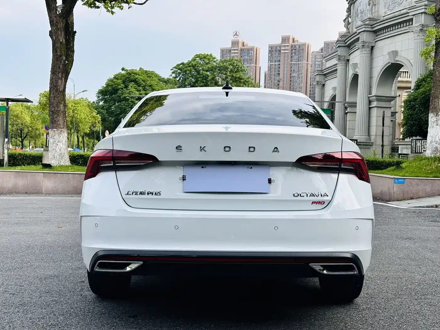 Škoda Octavia 2023 Facelift PRO TSI280 Premium Edition фото 13