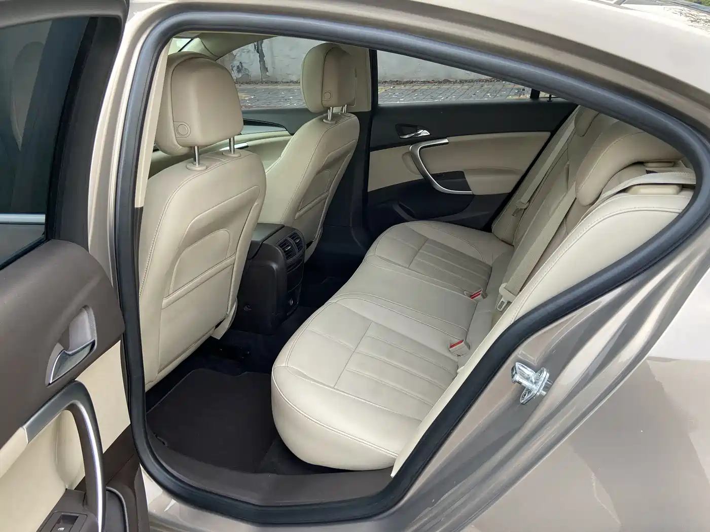 Buick Regal 2015 2.0L Elite Fashion Model фото 9