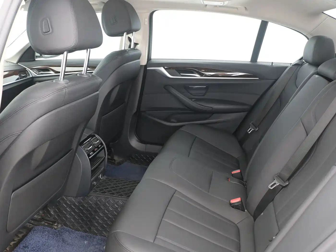 BMW 5 Series 2018 525Li Luxury Package фото 9