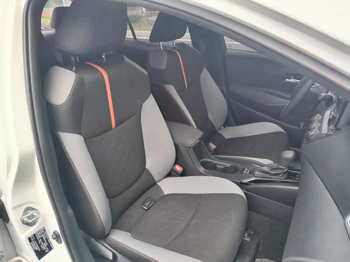 Toyota Corolla 2023 1.2T Pioneer Edition фото 21