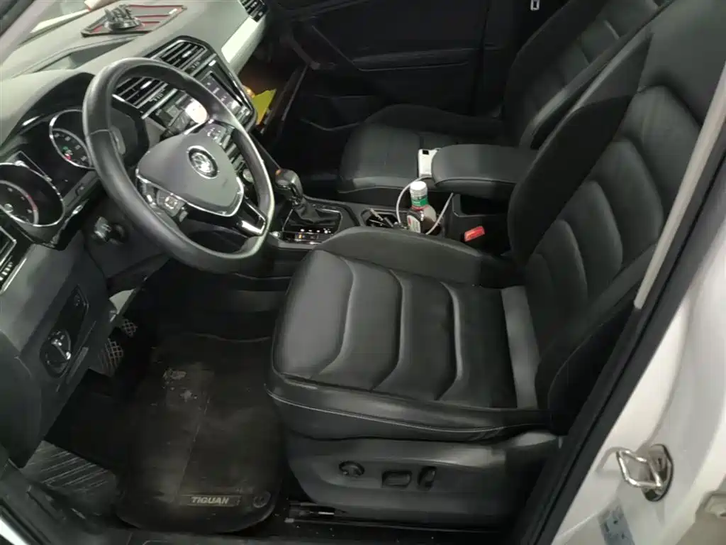Volkswagen Tiguan L 2019 330TSI Auto 2WD Smart Luxury Edition China V фото 15