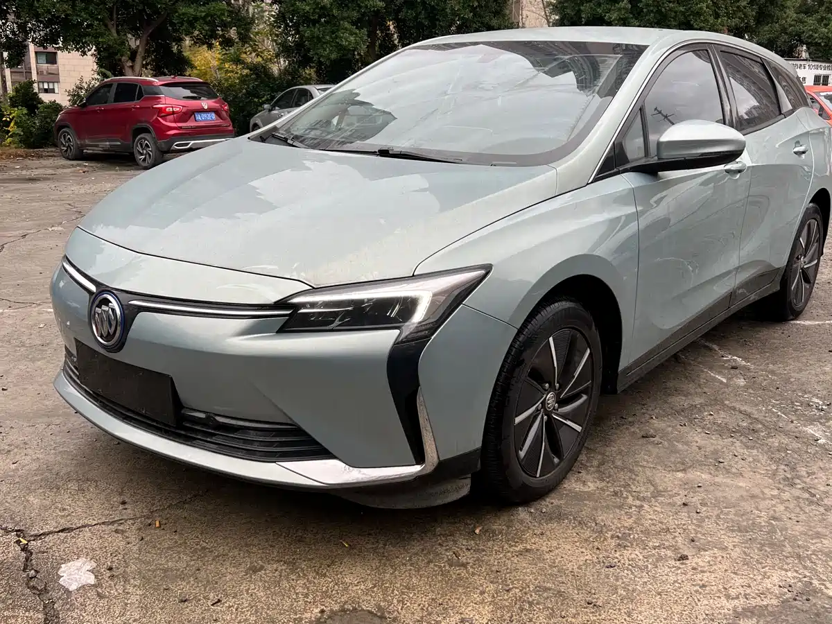 BUICK SLIGHTLY BLUE 6