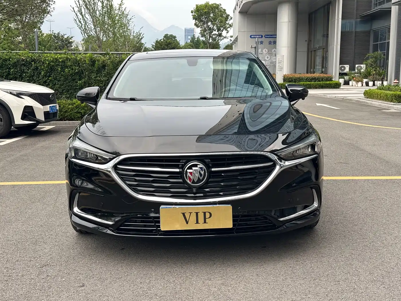 Фото 2 - Buick LaCrosse