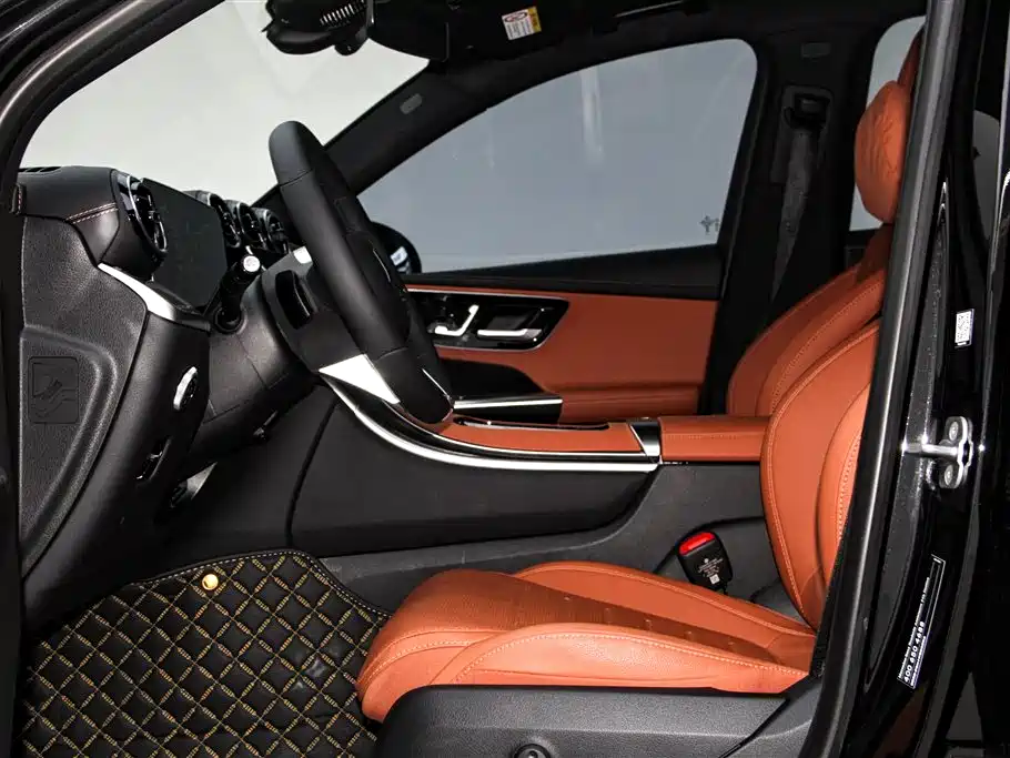 Mercedes-Benz GLC 2026 GLC 260 L 4MATIC Classic Edition фото 25