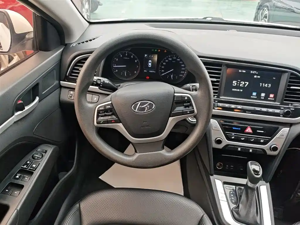 Hyundai Elantra 2016 Model 1.6L Automatic Smart Elite фото 11