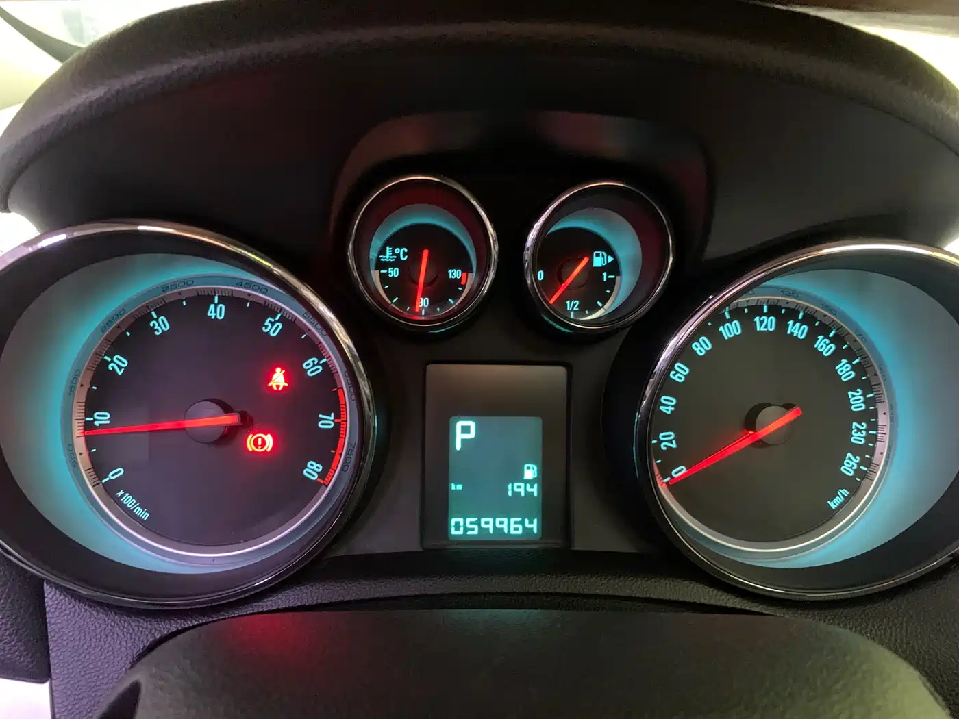 Buick Encore 2014 1.4T Automatic 2WD Urban Elite фото 15