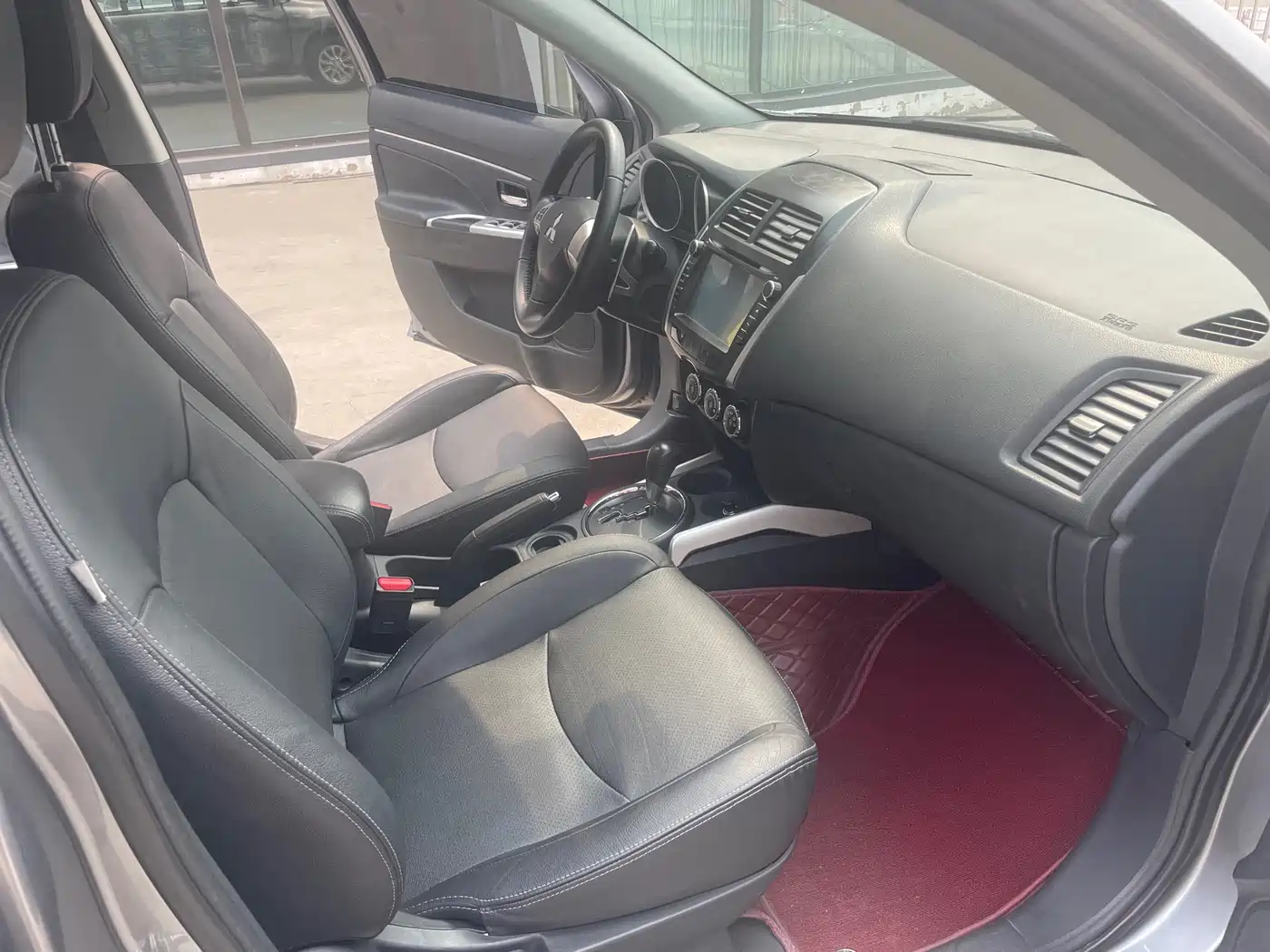 Mitsubishi ASX 2013 2.0L CVT 2WD Luxury фото 12