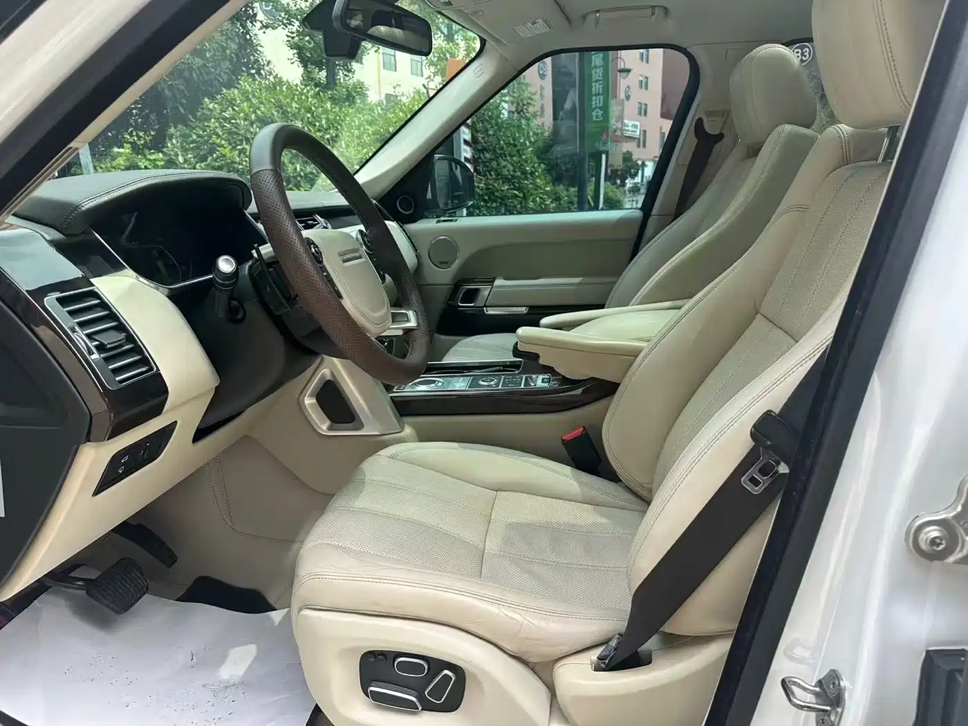 Land Rover Range Rover 2014 3.0 SC V6 Vogue SE фото 16