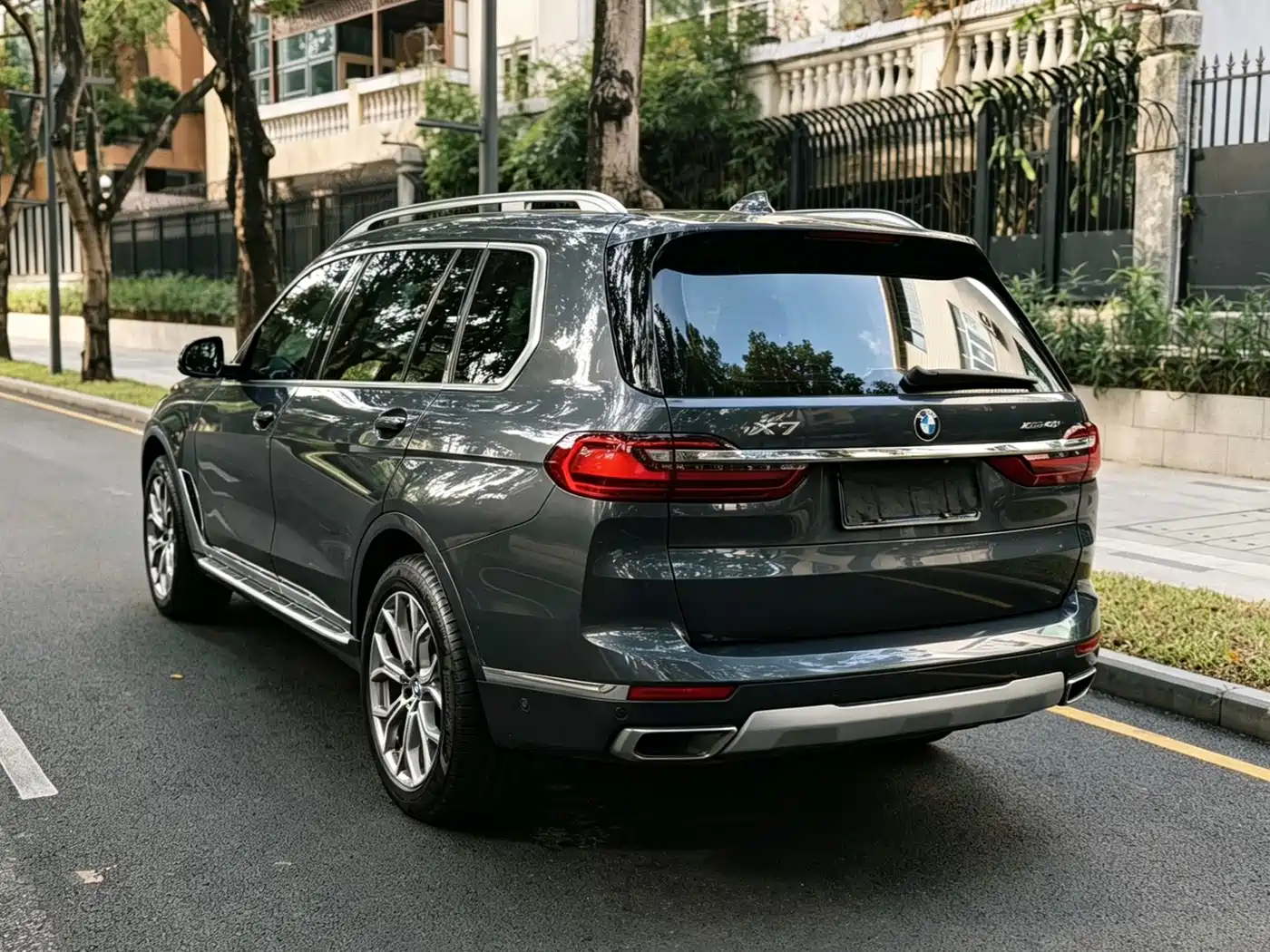 BMW X7 2019 xDrive40i Leading Luxury Package фото 17