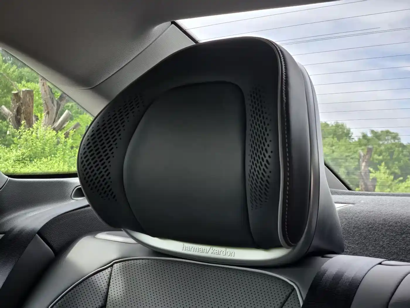 Volkswagen Passat 2026 Pro 380TSI Starlight Dragon Fortune Edition фото 16
