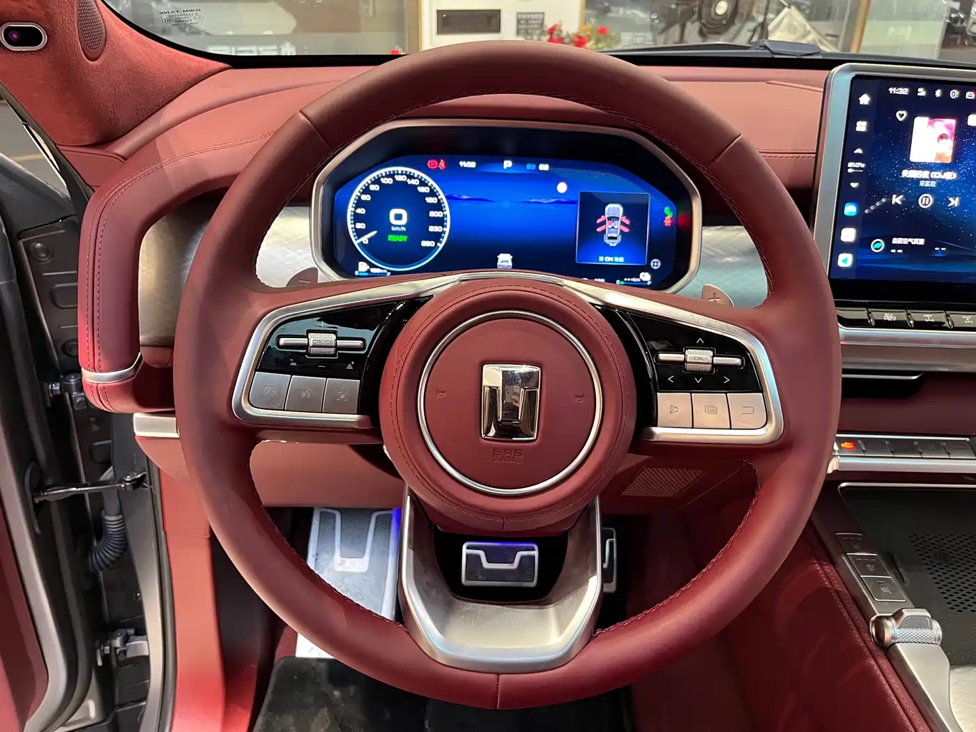 TANK TANK 700 NEW ENERGY