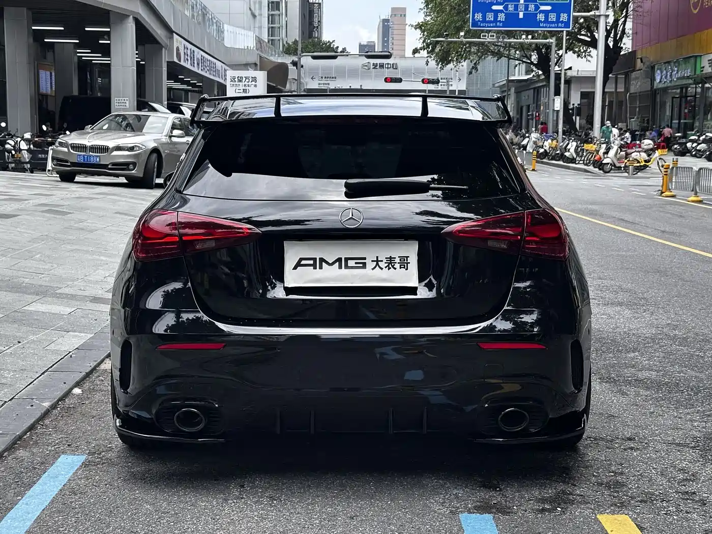 Mercedes-Benz A-Class AMG (Import) 2024 Facelift AMG A 35 4MATIC фото 15