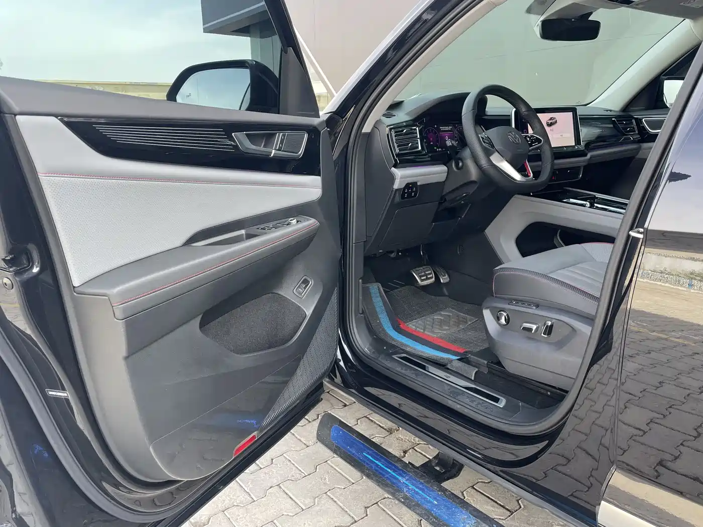 Volkswagen Teramont 2024 Teramont X 380TSI 4WD Premium Luxury Edition фото 7