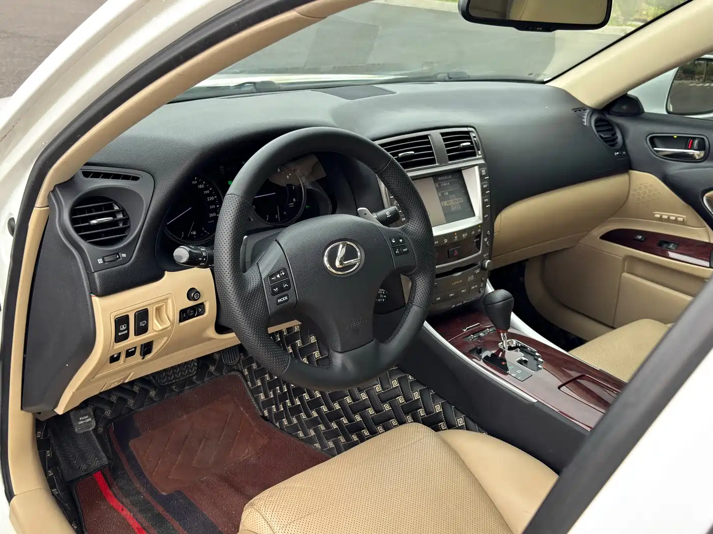 Lexus IS 2008 300 Luxury фото 9