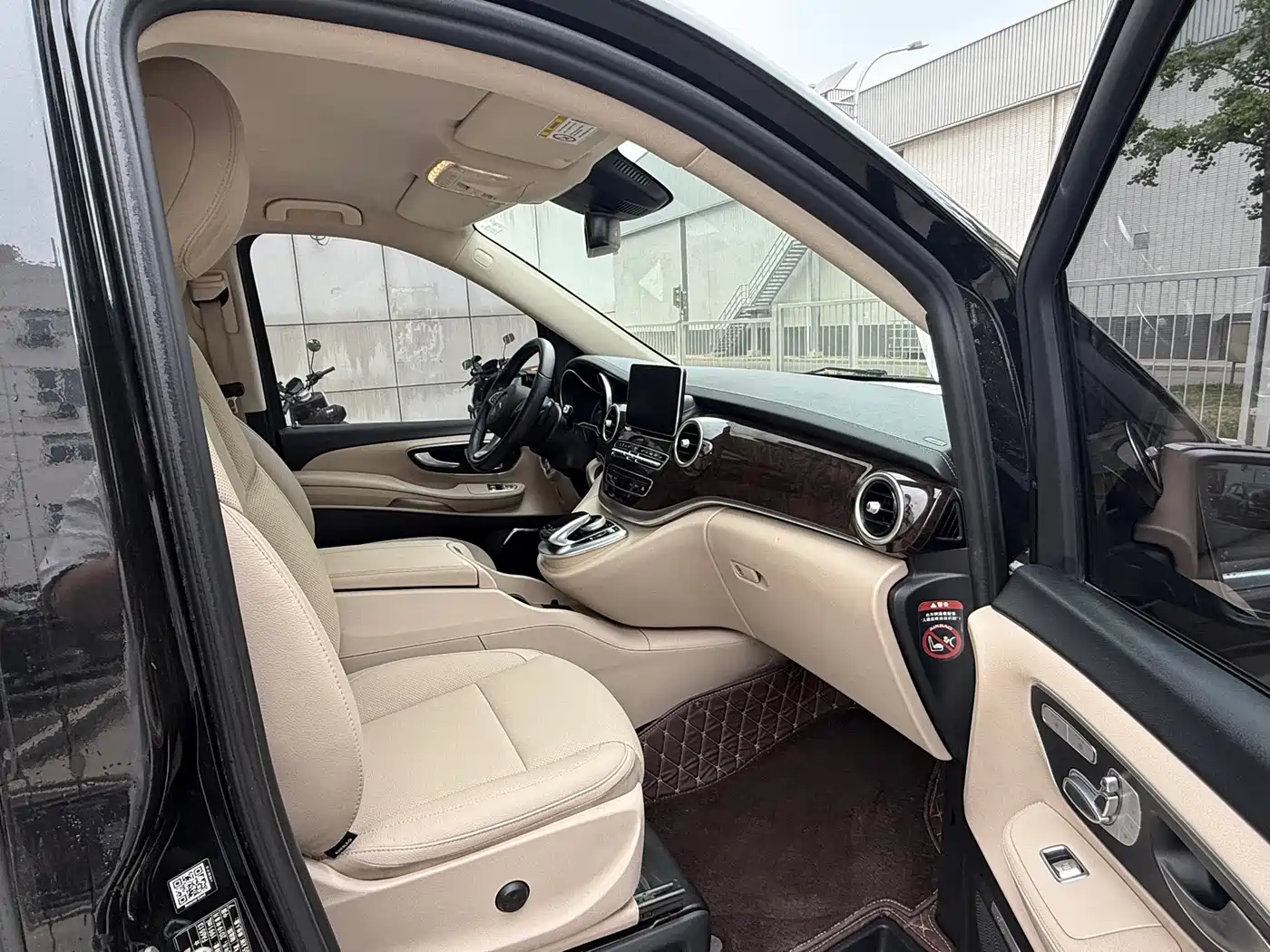 Mercedes-Benz V-Class 2018 V 260 Premium Edition China VI фото 10
