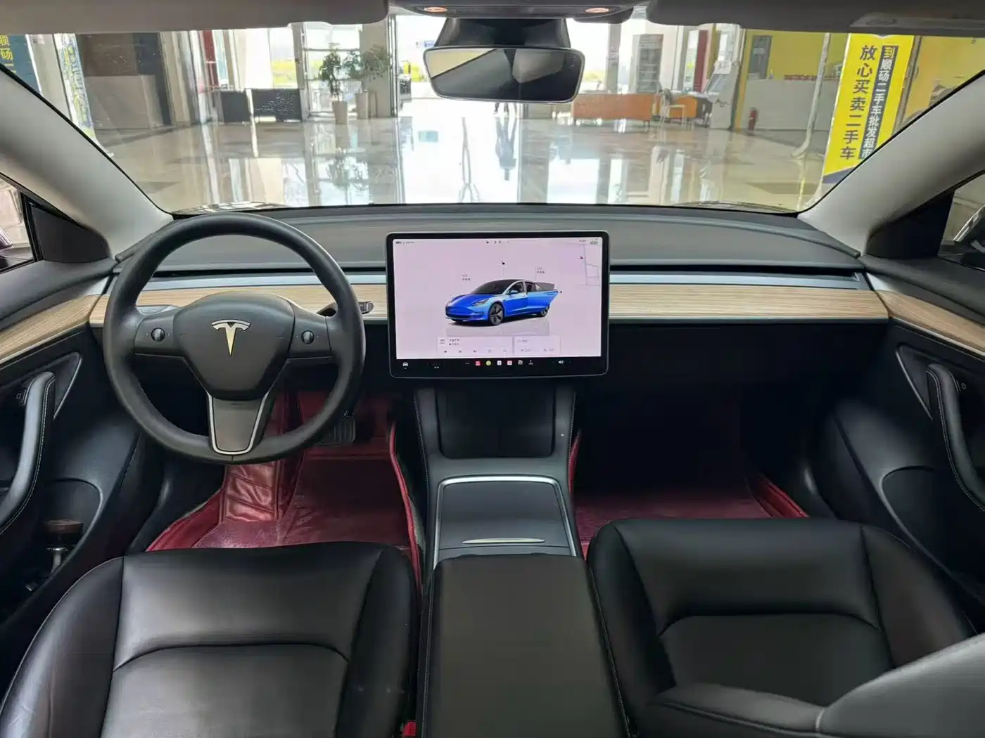 TESLA MODEL 3