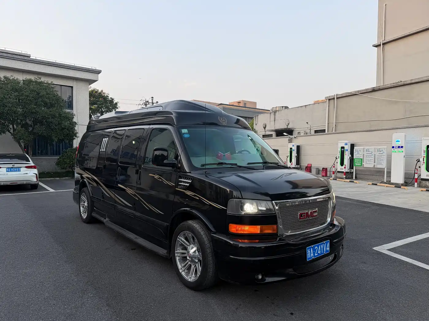 GMC Savana 2010 2011 Model 6.0L Business Star 7-seater