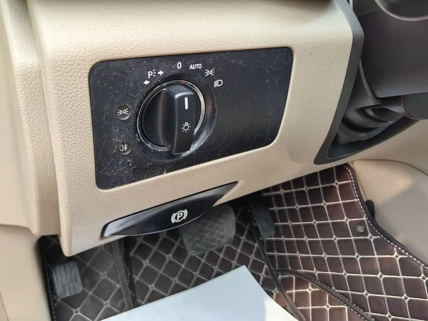 Mercedes-Benz R-Class 2011 R 350 L 4MATIC фото 4