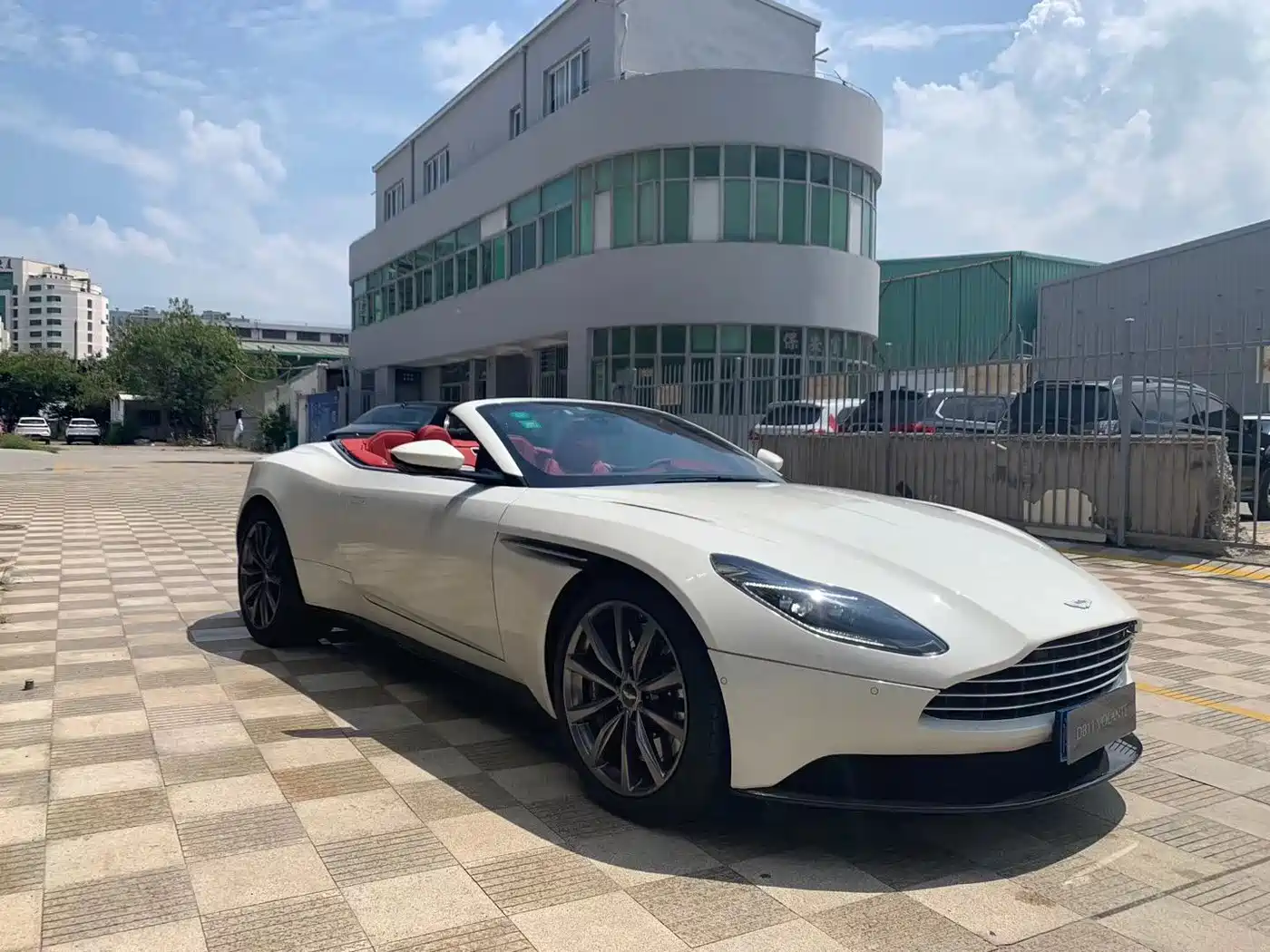 2023 Aston Martin DB11