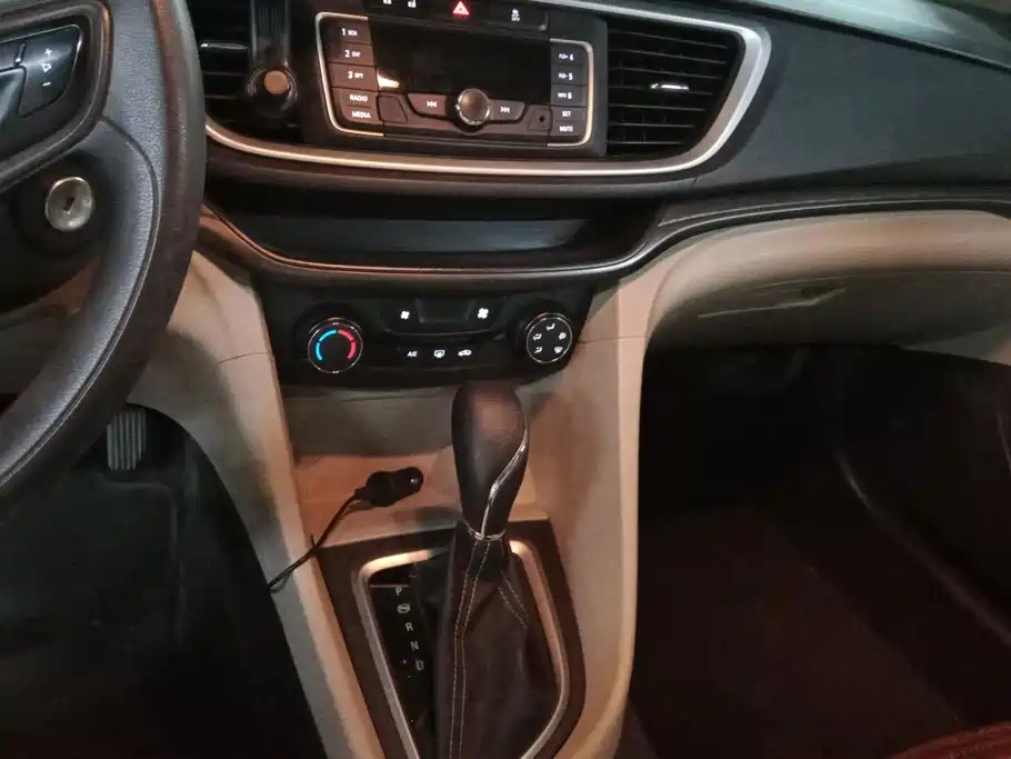 Фото 16 - Buick Excelle