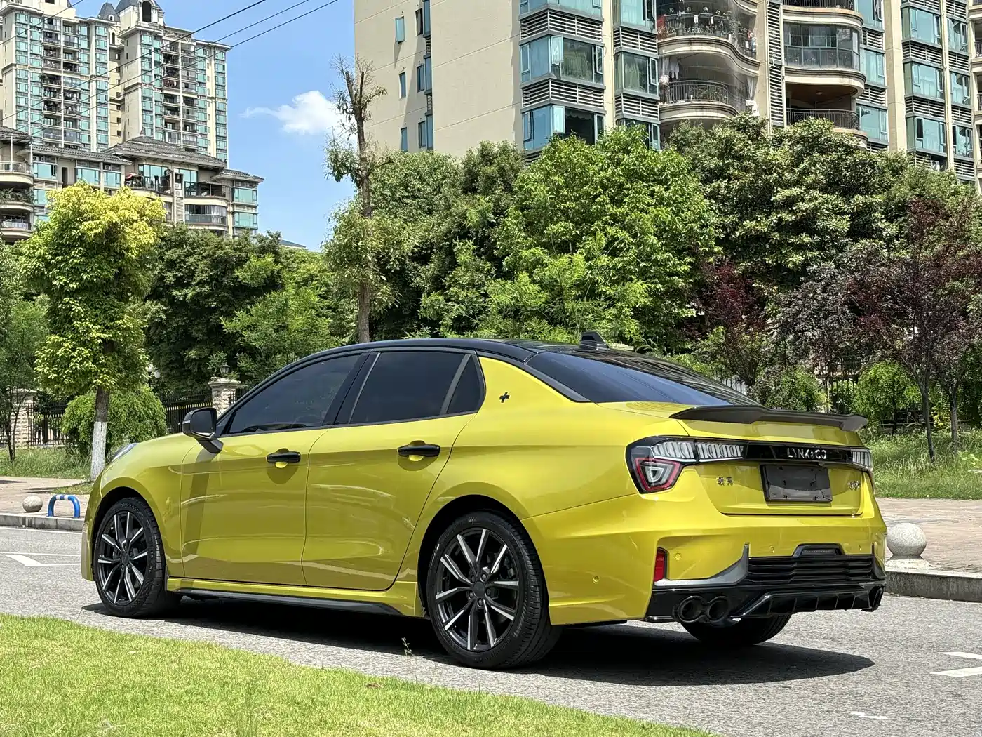 Lynk & Co 03 2021 03+ 2.0TD Auto Wind Rider Edition фото 7