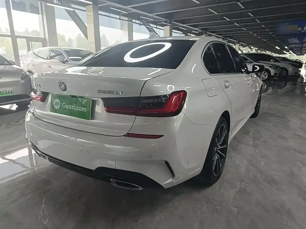 BMW 3 Series 2021 325Li M Sport Package фото 7