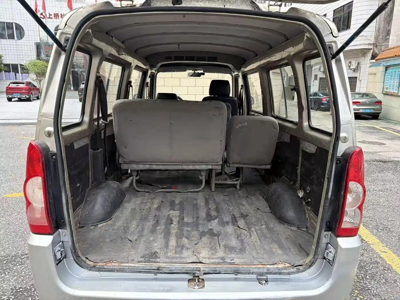 Wuling Motors Wuling Rongguang 2012 2012 1.2L Extended Base Model LJY