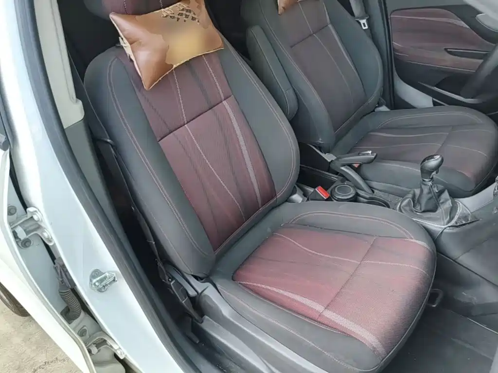 Фото 25 - Buick Encore