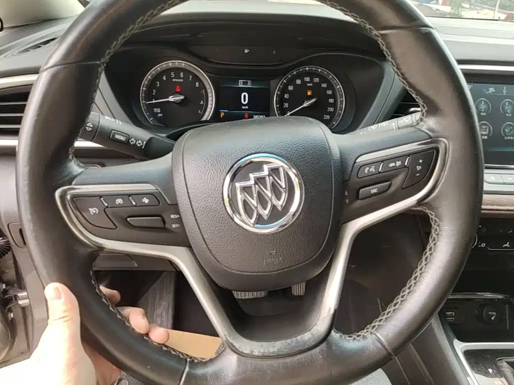 Фото 11 - Buick GL6