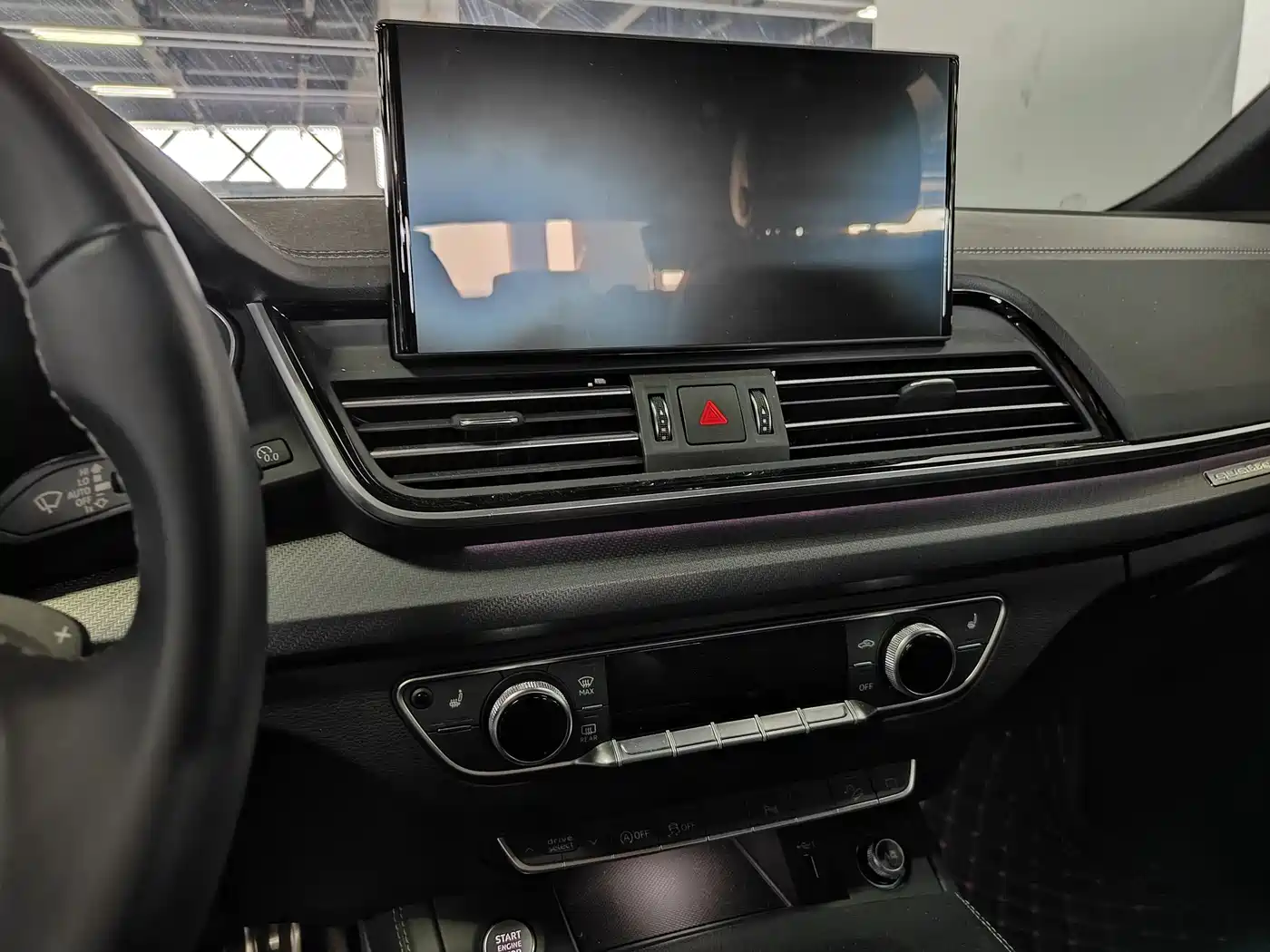 Audi Q5L 2024 Model 40 TFSI Luxury Dynamic фото 10