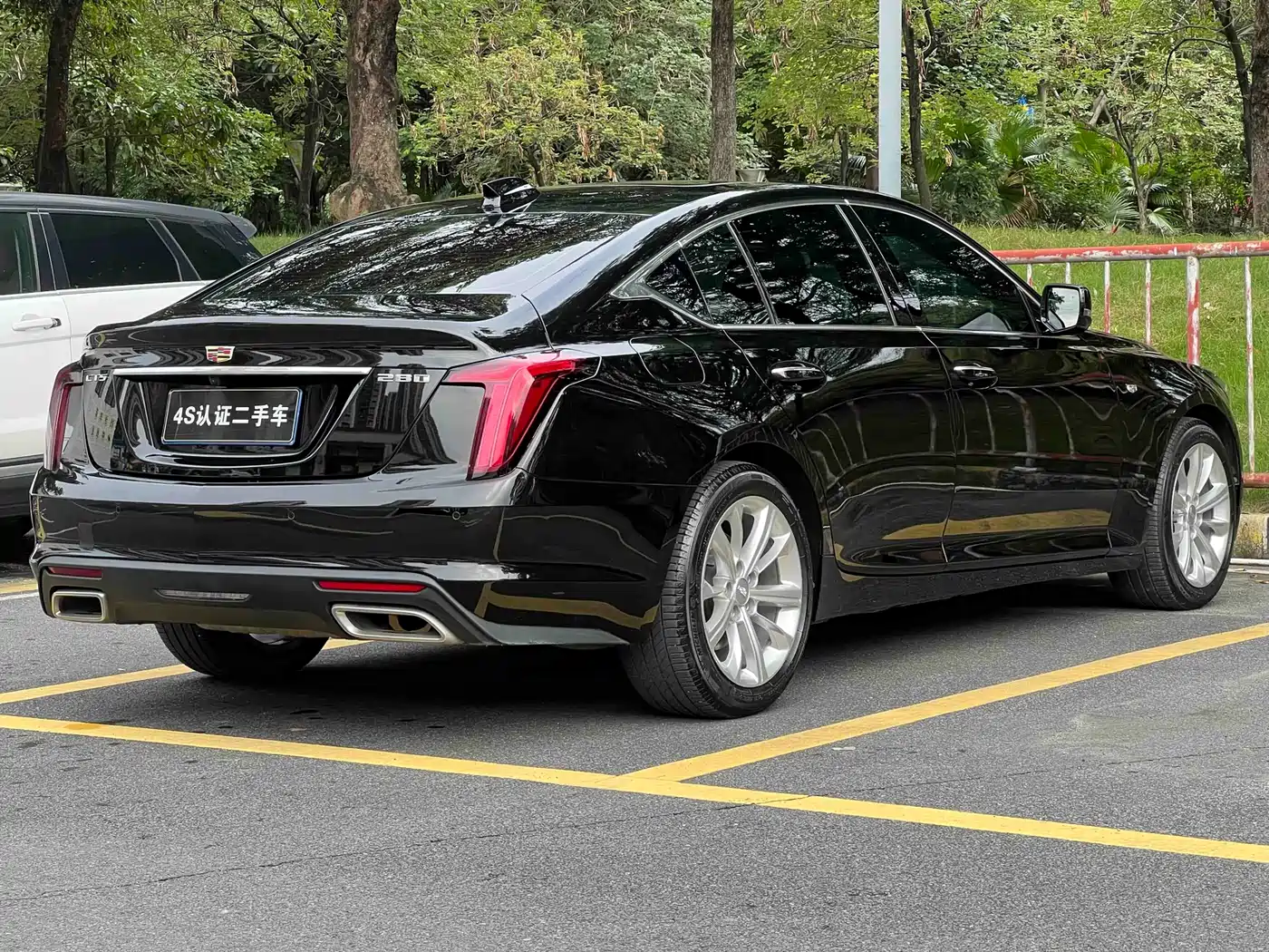 Cadillac CT5 2024 28T Luxury Model Pro фото 4