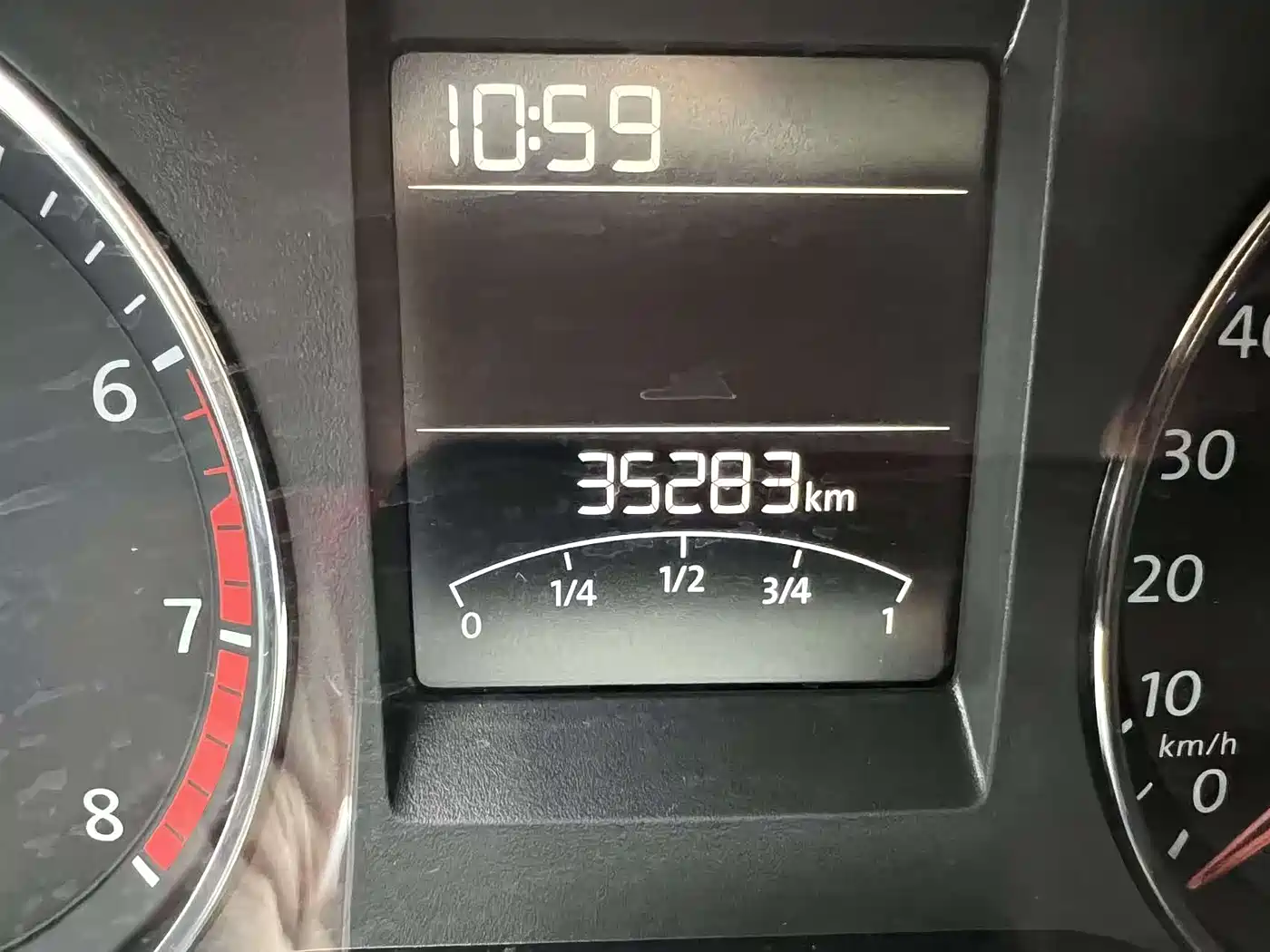 Volkswagen Polo 2016 1.6L Cross Polo Automatic фото 13