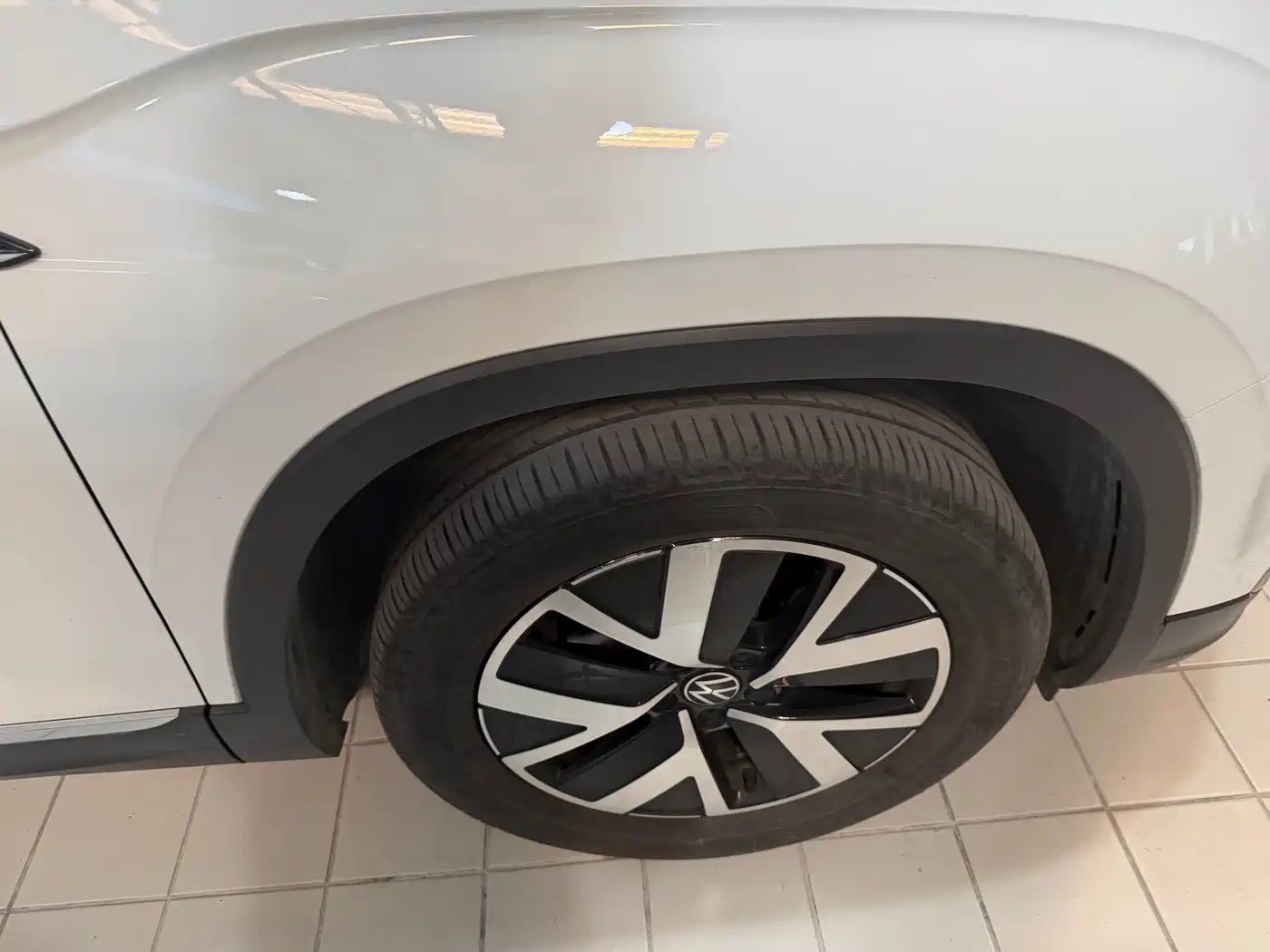 Volkswagen Tayron 2023 300TSI 2WD Luxury Plus Advanced Edition фото 13
