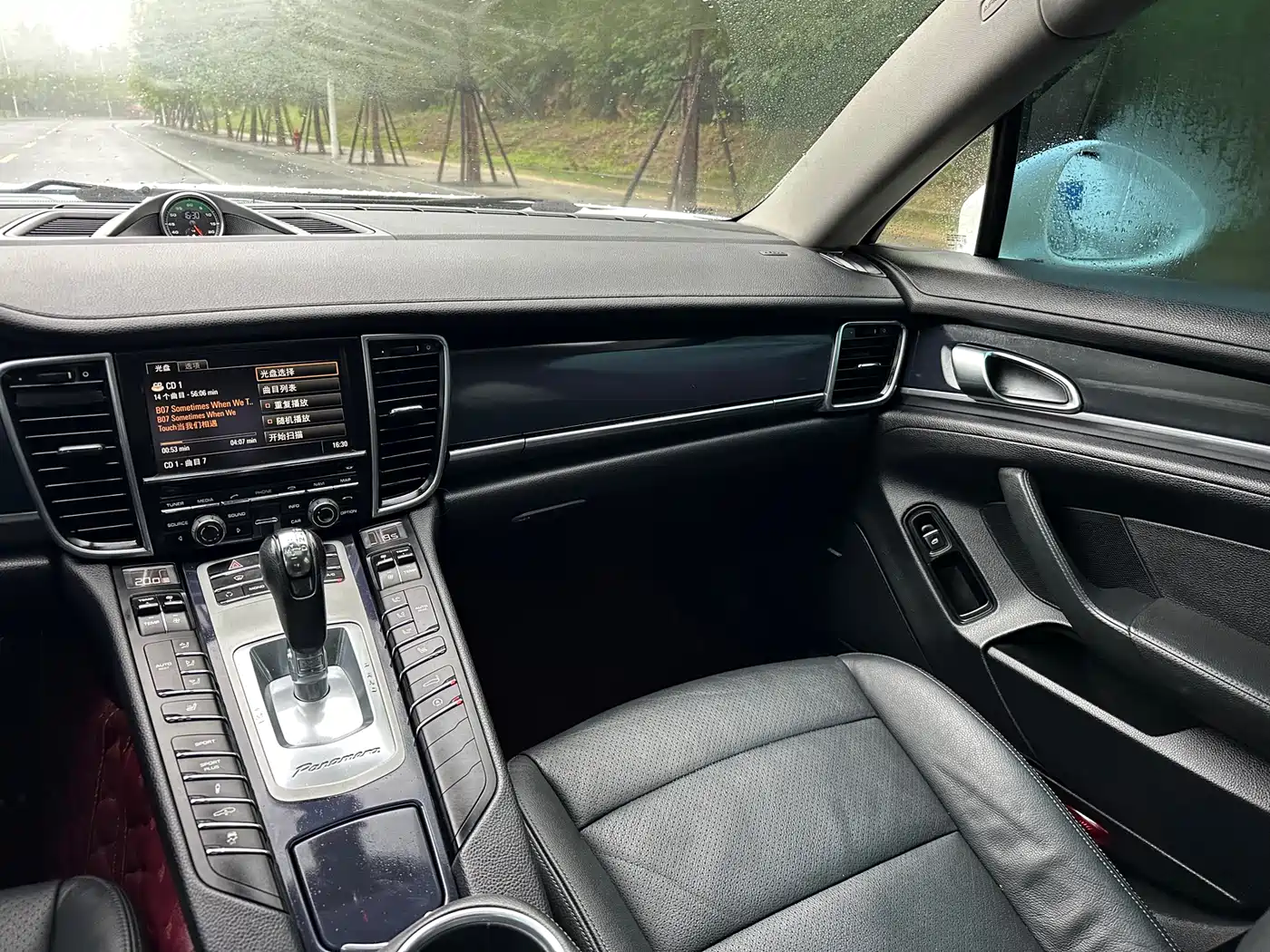 Porsche Panamera 2010 Panamera 4 3.6L фото 13