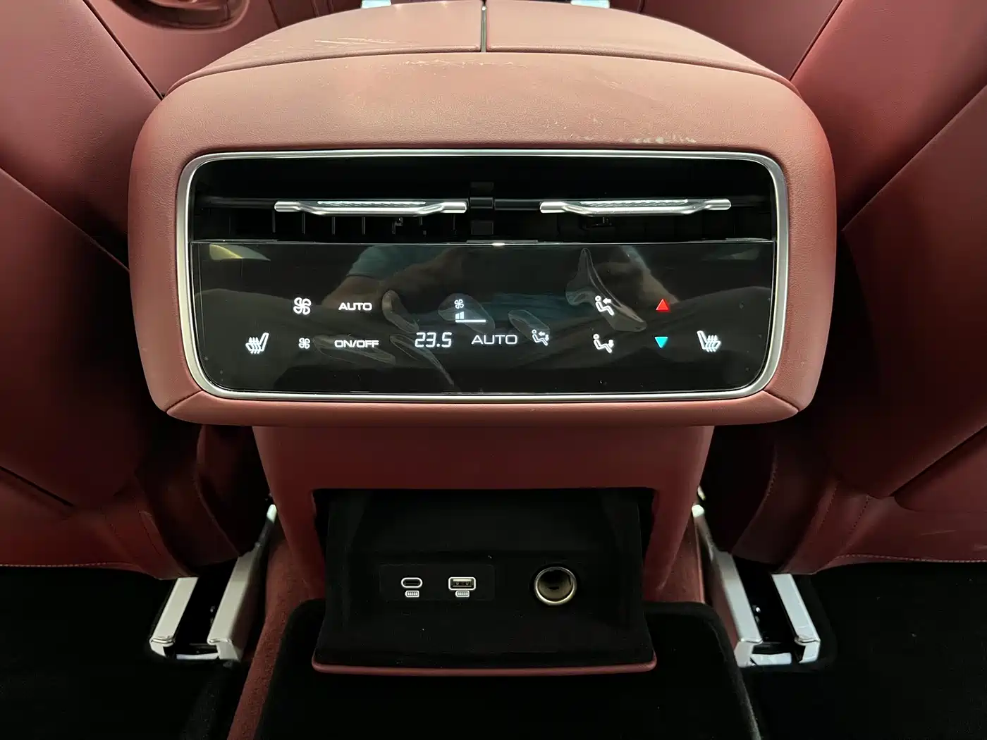 TANK TANK 700 NEW ENERGY