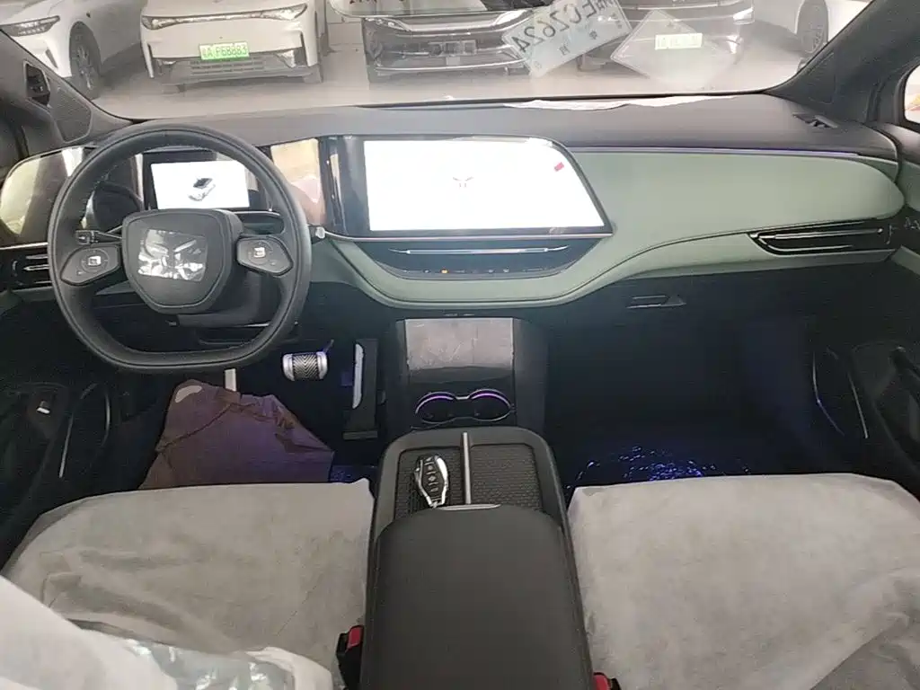 Hongqi EH7 2026 2025 690 Smart Selection Edition