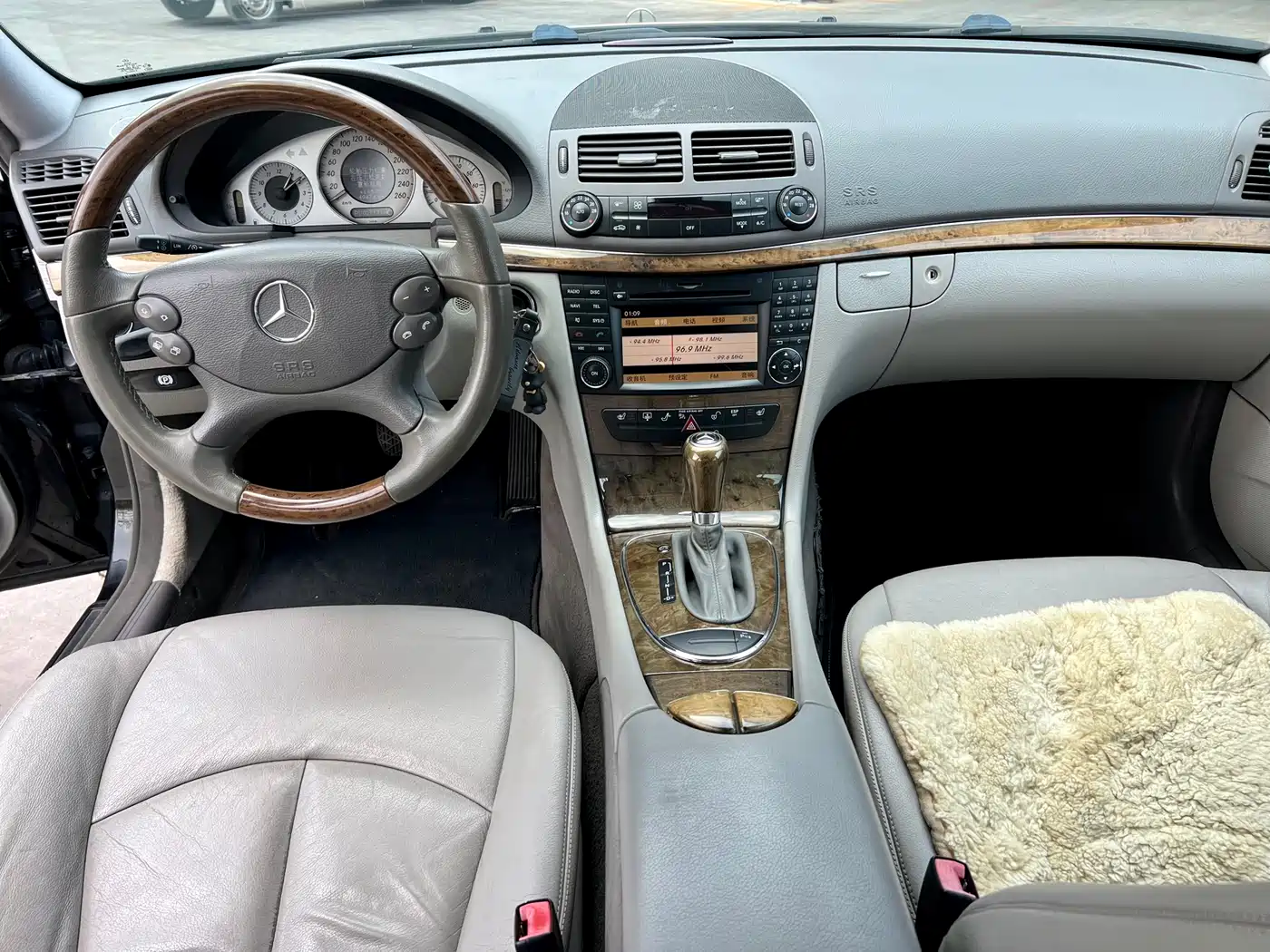 Mercedes-Benz E-Class 2008 E 230 Fashion фото 6