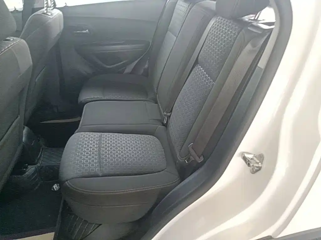 Фото 17 - Chevrolet Trax