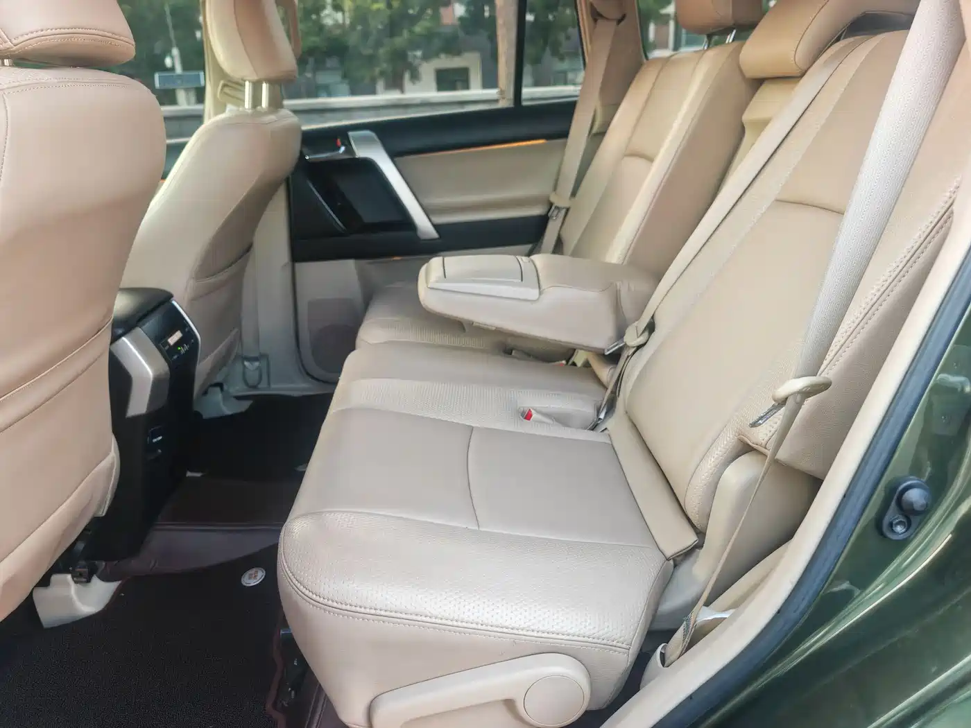 Toyota Prado 2010 4.0L Automatic TX-L фото 9