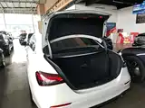 Photo 19 - Mercedes-Benz E-Class