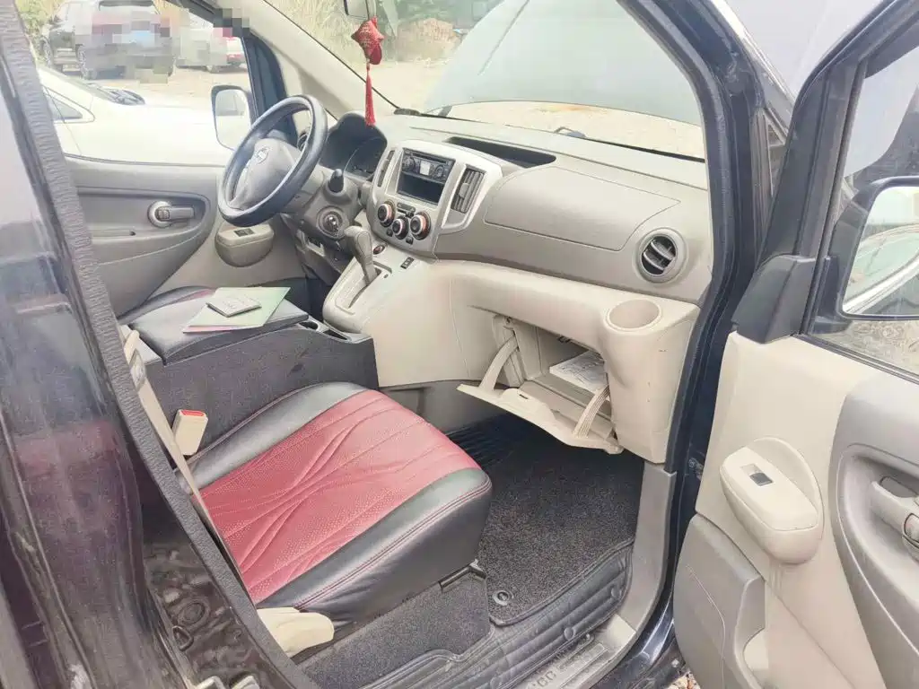 Nissan NV200 2015 2014 1.6L CVT Luxury (China IV)