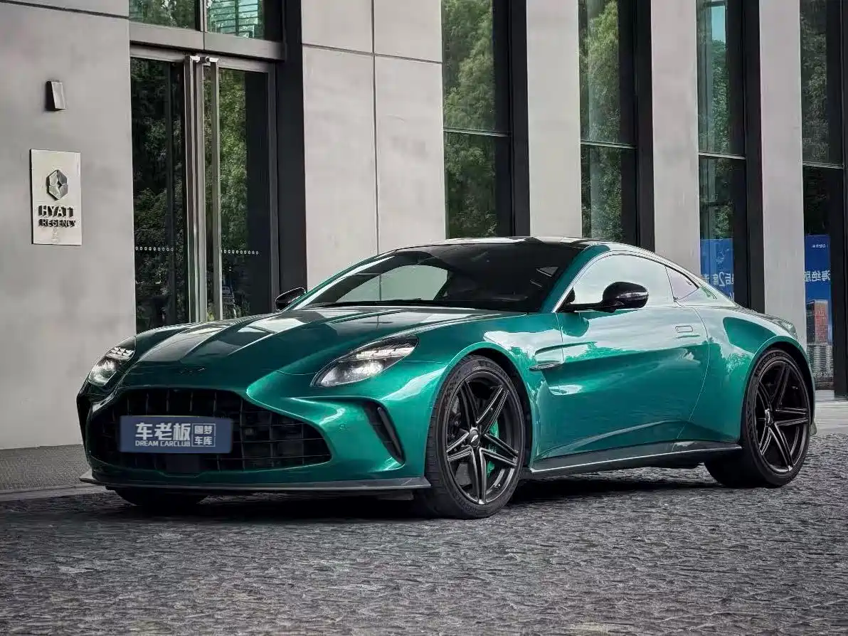 Aston Martin V8 Vantage 2024 4.0T V8 Coupe