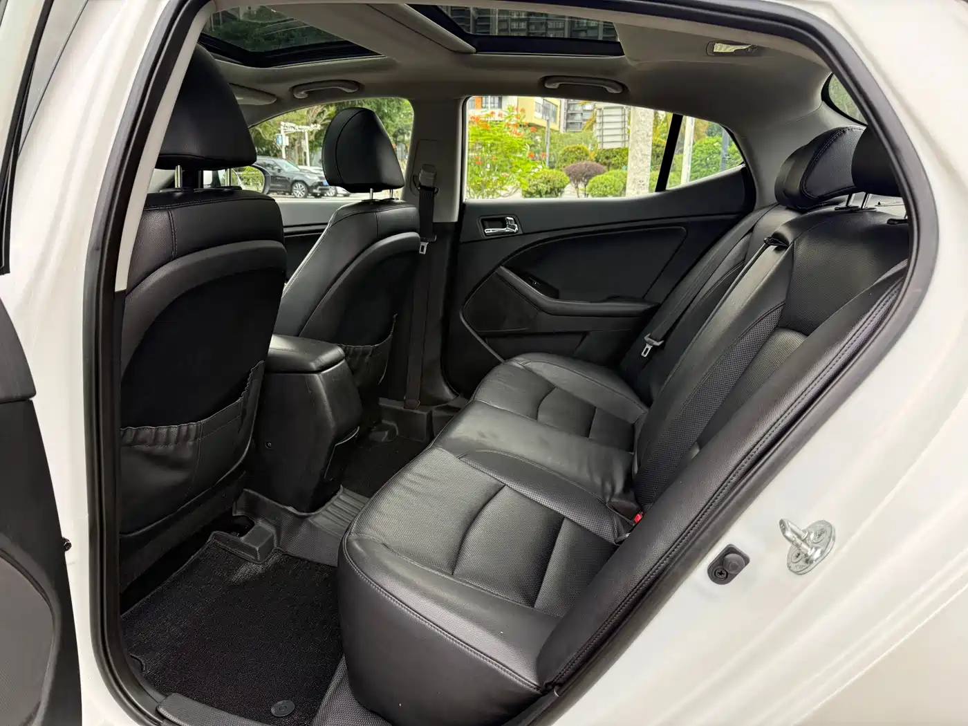 Kia K5 2014 2.0L Automatic LUXURY фото 11