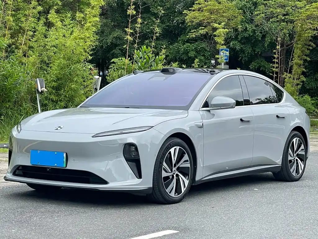 Nio ET5