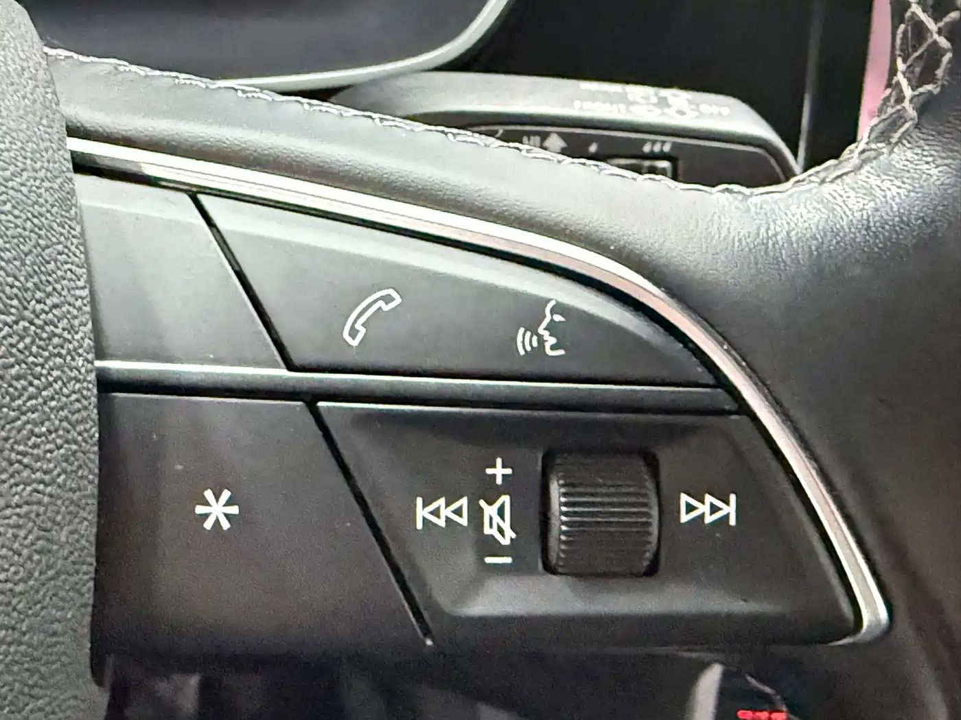 Audi Q3 2022 35 TFSI Fashion Elegance фото 12