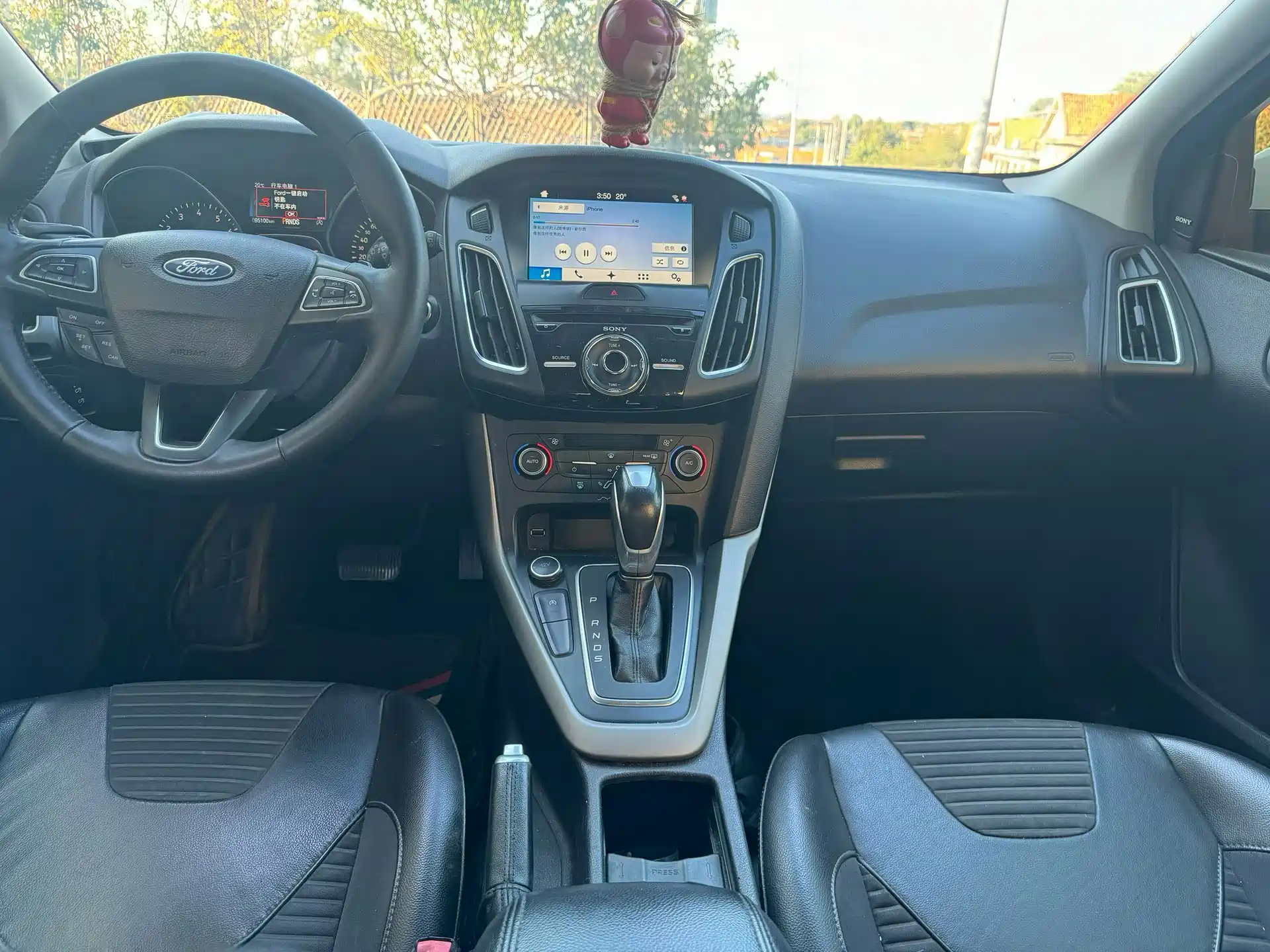 Photo 8 - Ford Focus