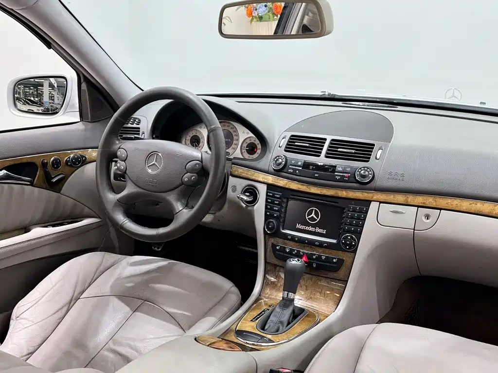 Mercedes-Benz E-Class 2008 2008 E 230 Fashion