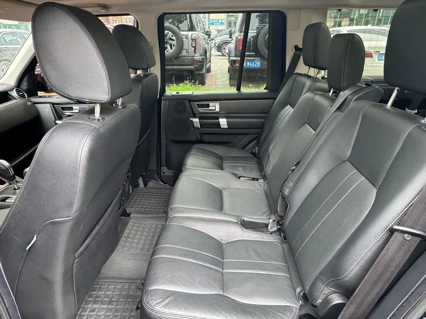 Фото 18 - Land Rover Discovery